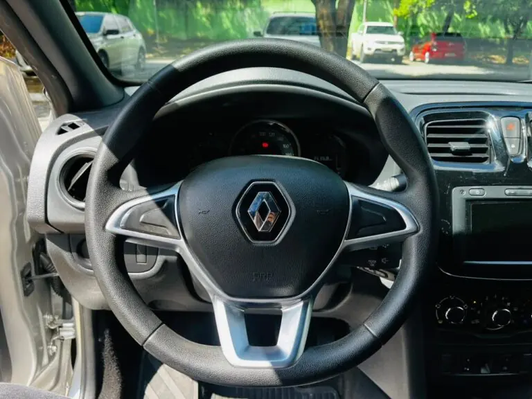 Renault Logan Zen 1.0 Flex 12V 5p Mec. 2023 – Idroovecar