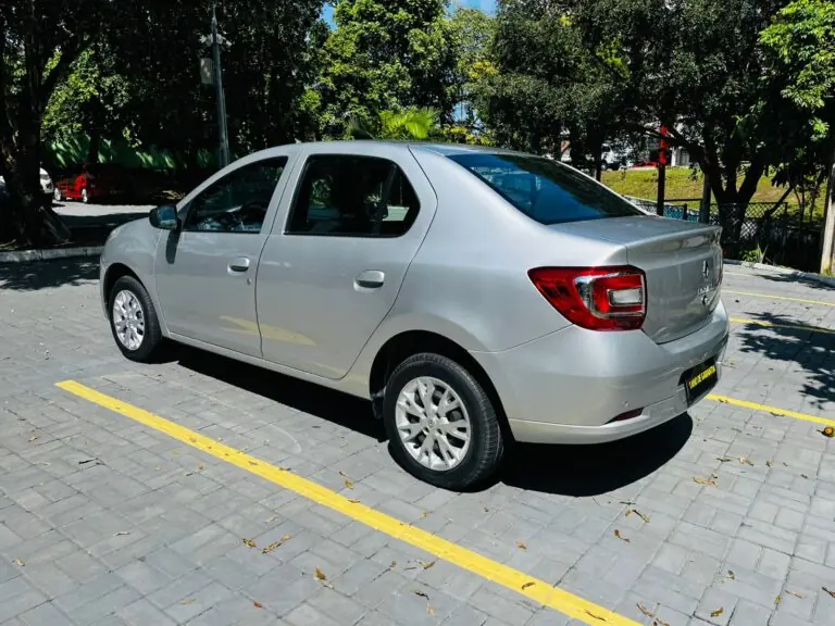 Renault Logan Zen 1.0 Flex 12V 5p Mec. 2023 – Idroovecar