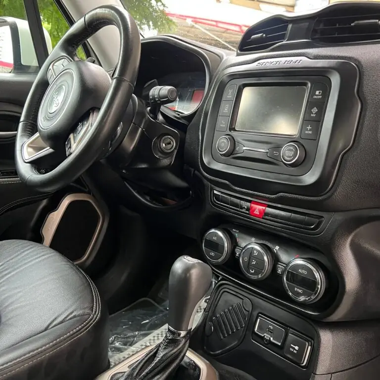 Jeep Renegade Longitude 1.8 4x2 Flex 16V Aut. 2016 - Idroovecar