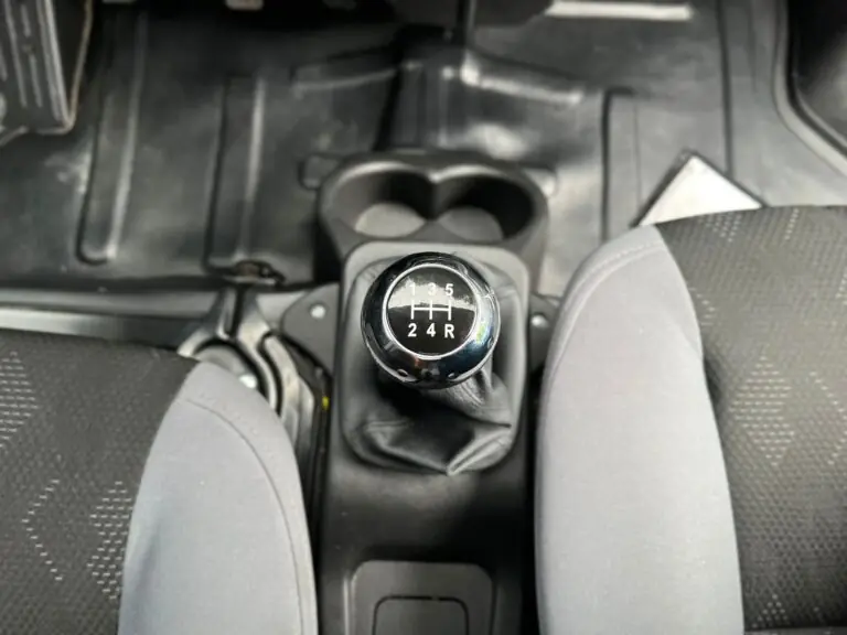 EFFA V21 Pick-up CS 1.3 16V 2p 2025 - Idroovecar