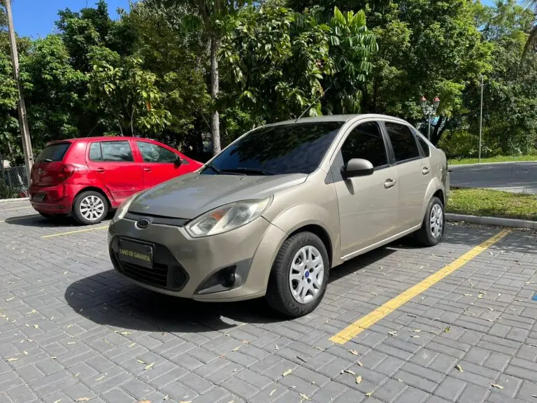 Ford Fiesta Sed. 1.6 8V Flex 4p 2013 - Idroovecar