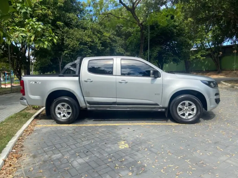 GM - Chevrolet S10 Pick-Up LT 2.8 TDI 4x4 CD Diesel 2020 - Idroovecar
