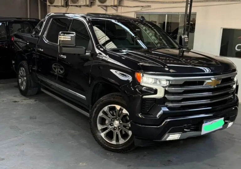 GM - Chevrolet Silverado High Country 5.3 V8 AWD Aut. 2024 - Idroovecar