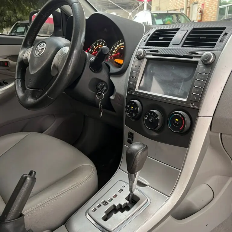 Toyota Corolla GLi 1.8 Flex 16V Aut. 2014 - Idroovecar