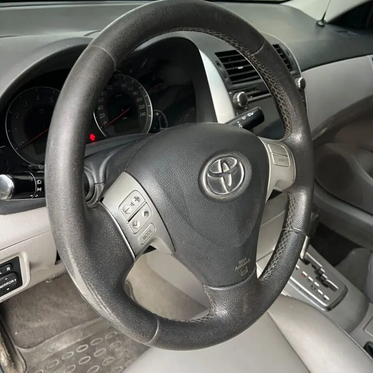 Toyota Corolla GLi 1.8 Flex 16V Aut. 2014 - Idroovecar
