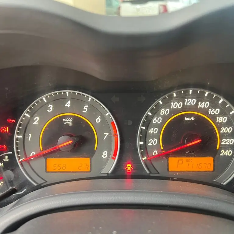Toyota Corolla GLi 1.8 Flex 16V Aut. 2014 - Idroovecar