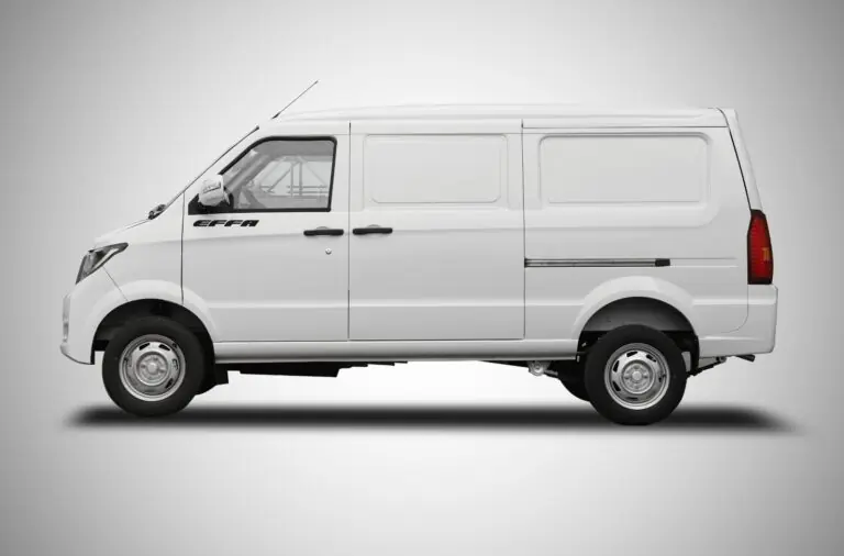 EFFA V25 Furgão 1.3 16V 5p 2026 - Idroovecar