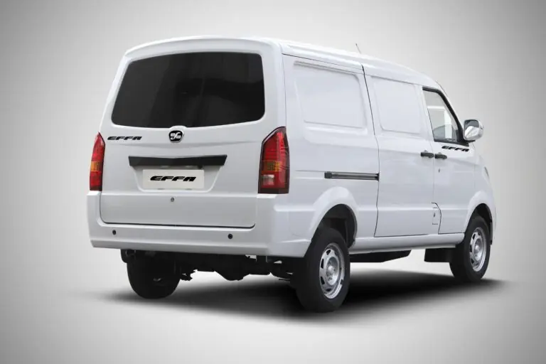 EFFA V25 Furgão 1.3 16V 5p 2026 - Idroovecar
