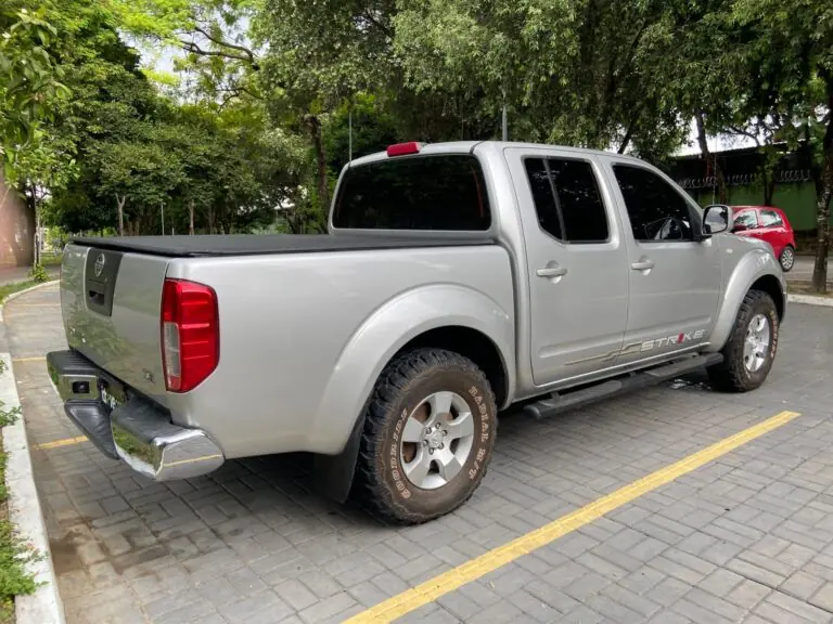 Nissan Frontier SE/SE Strik CD 4x4 2.5 TB Dies. 2012 - Idroovecar