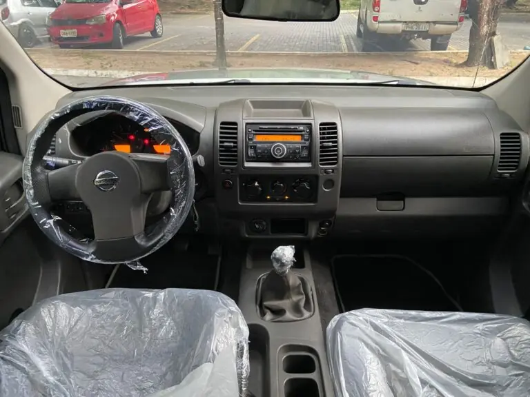 Nissan Frontier SE/SE Strik CD 4x4 2.5 TB Dies. 2012 - Idroovecar