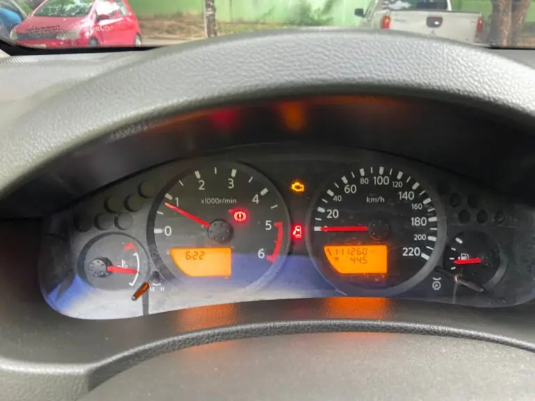 Nissan Frontier SE/SE Strik CD 4x4 2.5 TB Dies. 2012 - Idroovecar