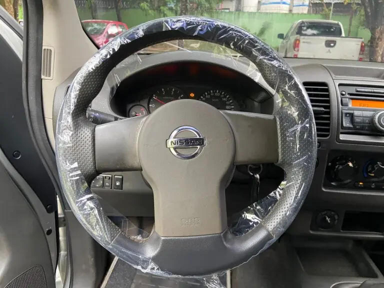 Nissan Frontier SE/SE Strik CD 4x4 2.5 TB Dies. 2012 - Idroovecar