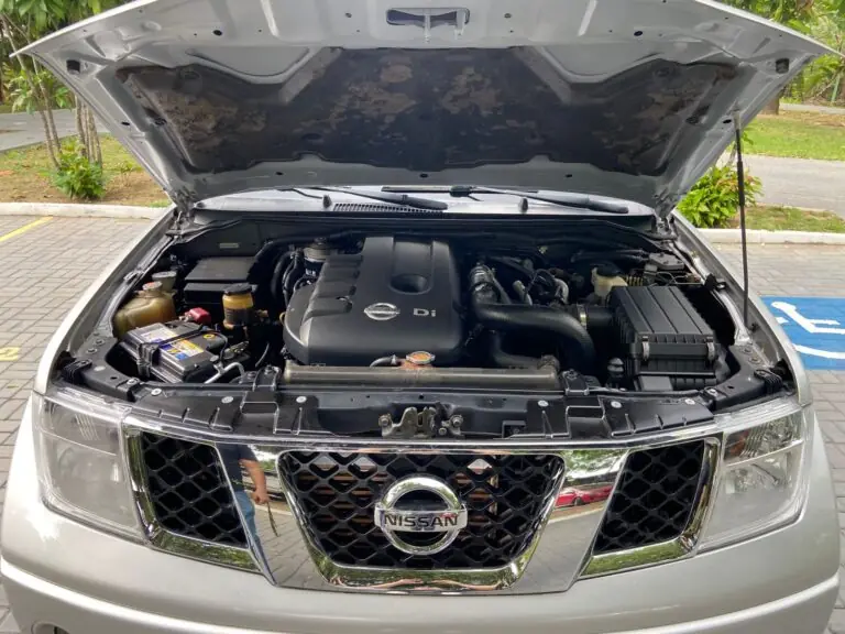 Nissan Frontier SE/SE Strik CD 4x4 2.5 TB Dies. 2012 - Idroovecar