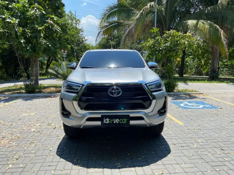 Toyota Hilux CD SRV 4x4 2.8 TDI Diesel Aut. 2025 - Idroovecar