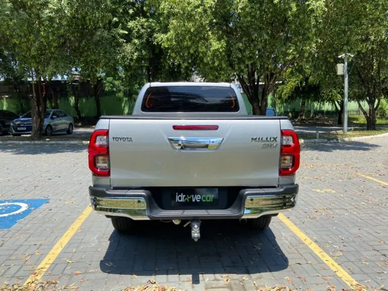 Toyota Hilux CD SRV 4x4 2.8 TDI Diesel Aut. 2025 - Idroovecar