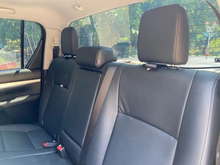 Toyota Hilux CD SRV 4x4 2.8 TDI Diesel Aut. 2025 - Idroovecar
