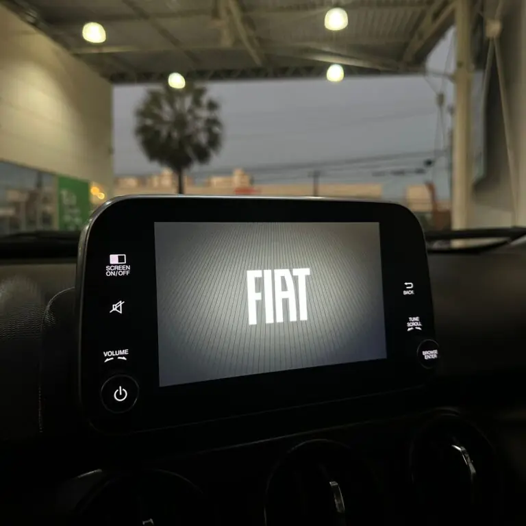 Fiat CRONOS DRIVE 1.3 8V Flex 2024 - Idroovecar