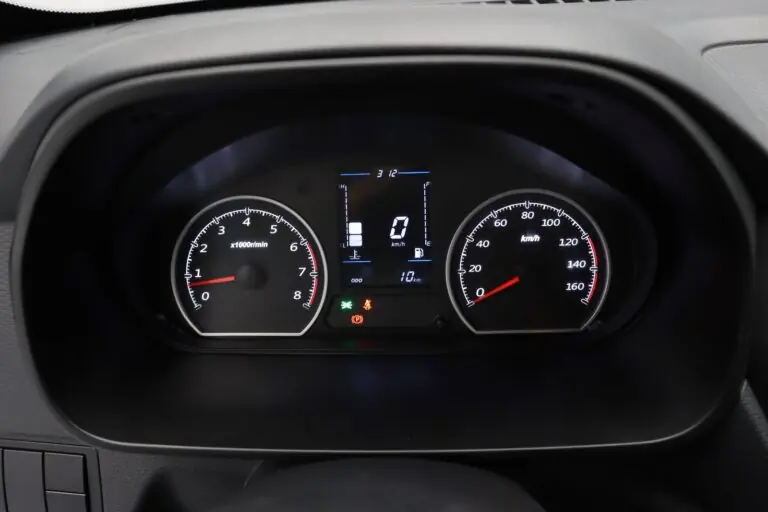 EFFA V25 Furgão 1.3 16V 5p 2026 - Idroovecar