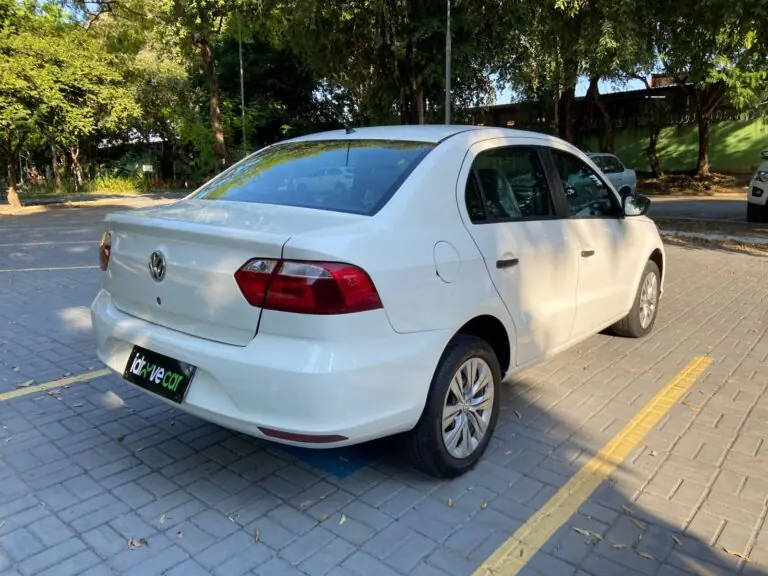 VW - VolksWagen VOYAGE 1.6 MSI Flex 8V 4p 2022 - Idroovecar