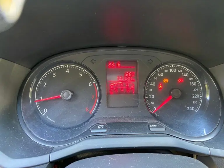 VW - VolksWagen VOYAGE 1.6 MSI Flex 8V 4p 2022 - Idroovecar