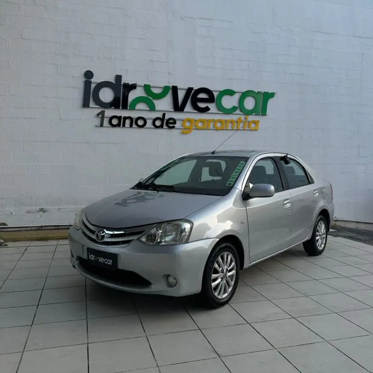 Toyota ETIOS XLS Sedan 1.5 Flex 16V 4p Mec. 2013 - Idroovecar