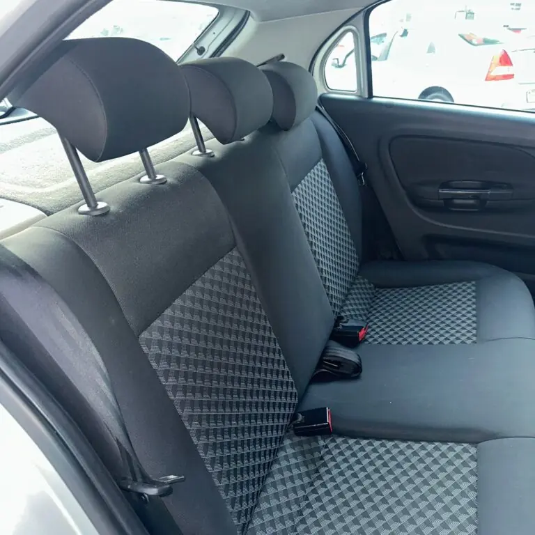 VW - VolksWagen Gol Comfortline 1.0 T. Flex 8V 5p 2015 - Idroovecar