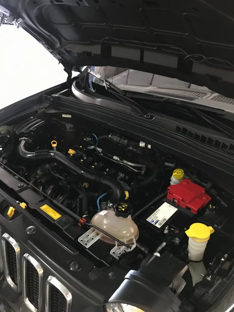 Jeep Renegade Limited 1.8 4x2 Flex 16V Aut. 2017 - Idroovecar