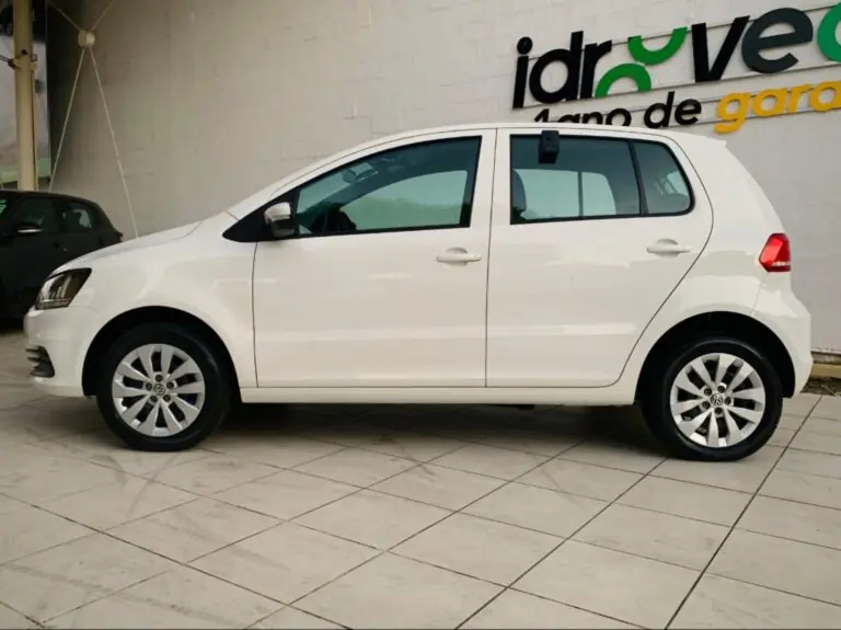 VW – VolksWagen Fox Trendline 1.6 Flex 8V 5p 2017 – Idroovecar VW - VolksWagen Fox Trendline 1.6 Flex 8V 5p 2017 - Idroovecar