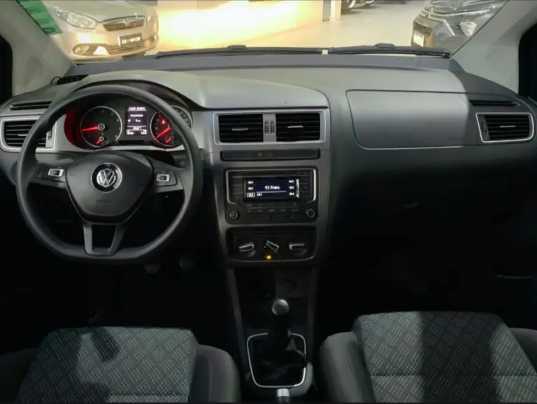 VW – VolksWagen Fox Trendline 1.6 Flex 8V 5p 2017 – Idroovecar VW - VolksWagen Fox Trendline 1.6 Flex 8V 5p 2017 - Idroovecar