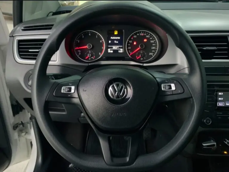 VW – VolksWagen Fox Trendline 1.6 Flex 8V 5p 2017 – Idroovecar VW - VolksWagen Fox Trendline 1.6 Flex 8V 5p 2017 - Idroovecar