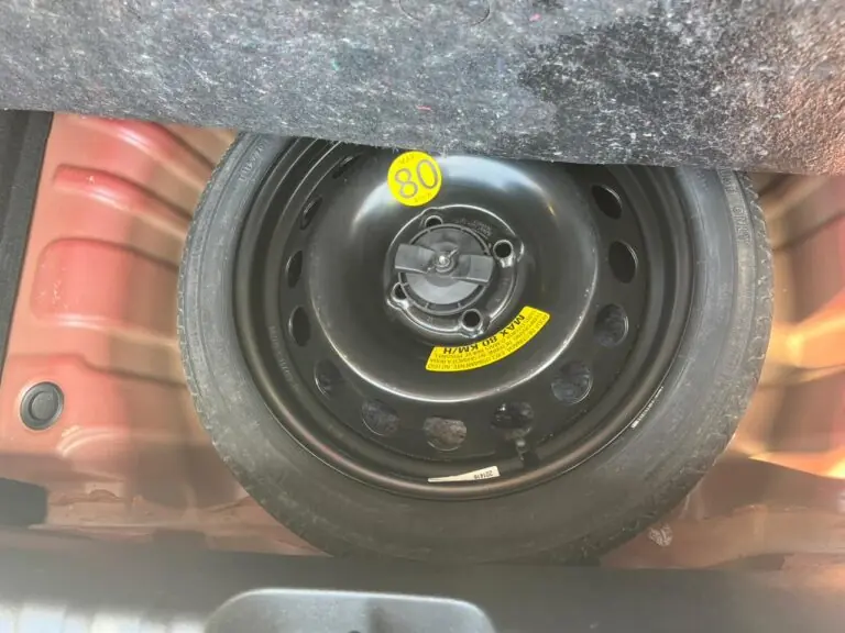 GM - Chevrolet ONIX HATCH LT 1.0 12V Flex 5p Mec. 2020 - Idroovecar