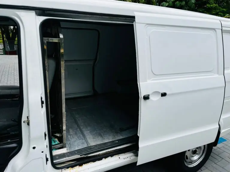 EFFA V25 Furgão 1.3 16V 5p 2021 - Idroovecar