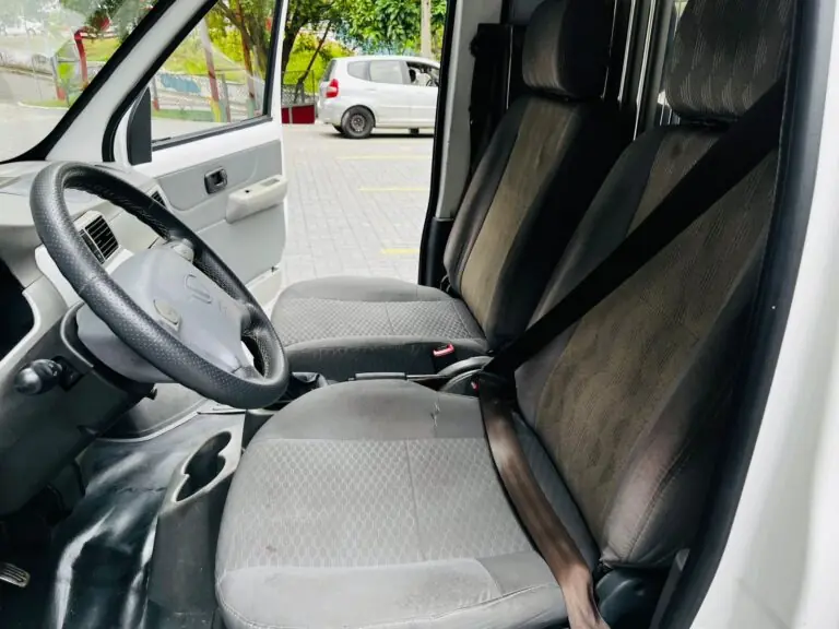 EFFA V25 Furgão 1.3 16V 5p 2021 - Idroovecar