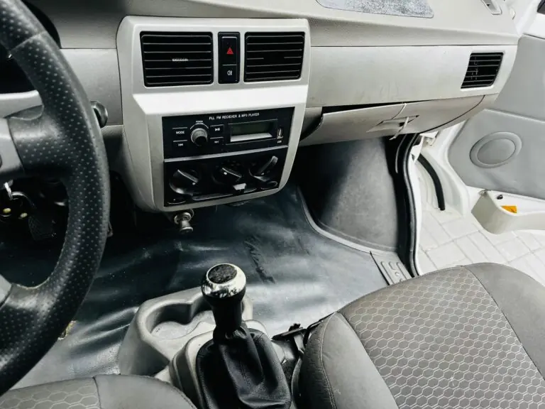 EFFA V25 Furgão 1.3 16V 5p 2021 - Idroovecar