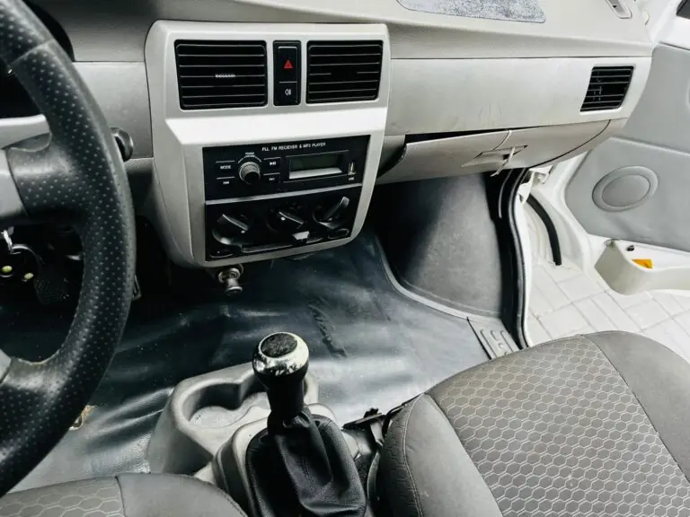 EFFA V25 Furgão 1.3 16V 5p 2021 - Idroovecar