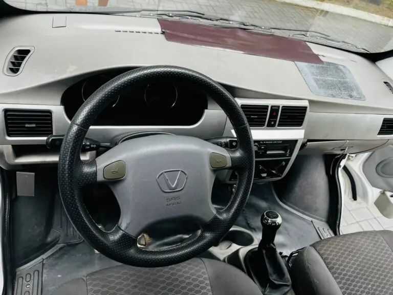 EFFA V25 Furgão 1.3 16V 5p 2021 - Idroovecar