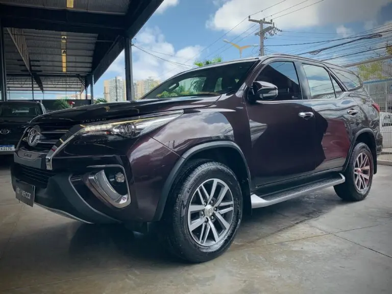 Toyota Hilux SW4 SRX 4x4 2.8 TDI 16V Dies. Aut. - Idroovecar