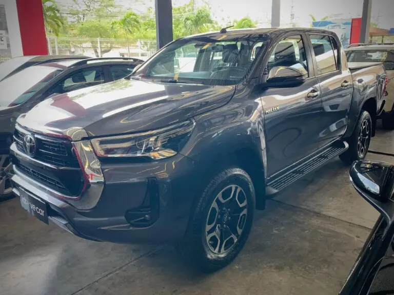 Toyota Hilux CD 4x4 2.8 Diesel Aut. 2024 - Idroovecar
