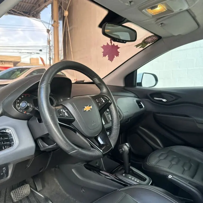 GM - Chevrolet ONIX HATCH LTZ 1.4 8V FlexPower 5p Aut. 2019 - Idroovecar