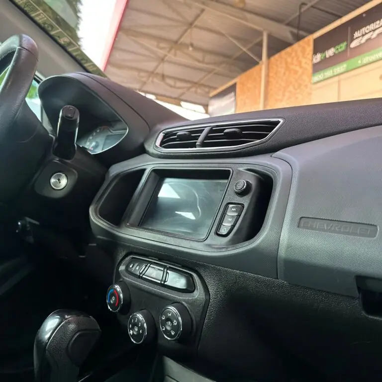 GM - Chevrolet ONIX HATCH LTZ 1.4 8V FlexPower 5p Aut. 2019 - Idroovecar