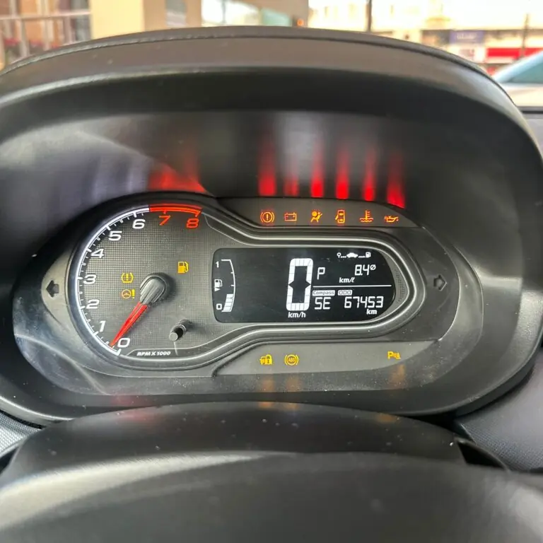 GM - Chevrolet ONIX HATCH LTZ 1.4 8V FlexPower 5p Aut. 2019 - Idroovecar