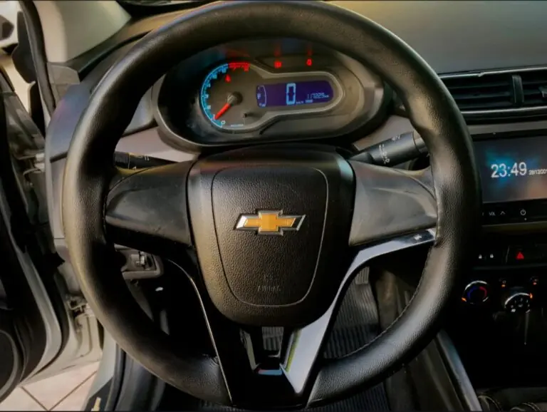 GM - Chevrolet PRISMA Sed. LT 1.4 8V FlexPower 4p 2015 - Idroovecar