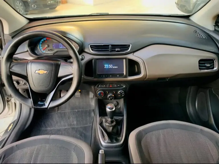 GM - Chevrolet PRISMA Sed. LT 1.4 8V FlexPower 4p 2015 - Idroovecar