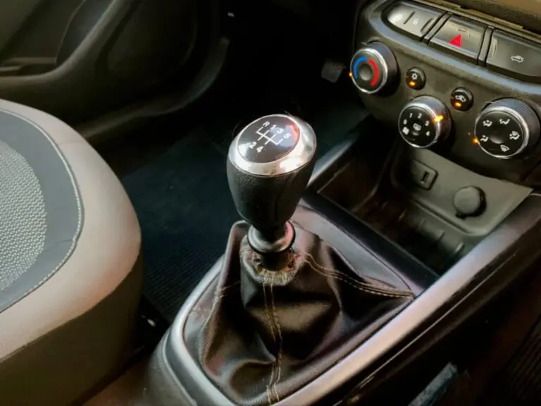 GM - Chevrolet PRISMA Sed. LT 1.4 8V FlexPower 4p 2015 - Idroovecar