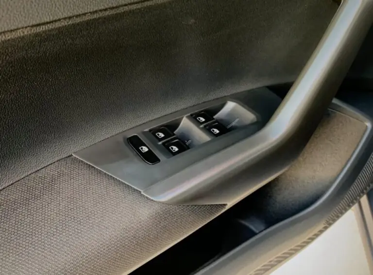 VW – VolksWagen Polo 1.0 Flex 12V 5p 2020 – Idroovecar VW - VolksWagen Polo 1.0 Flex 12V 5p 2020 - Idroovecar