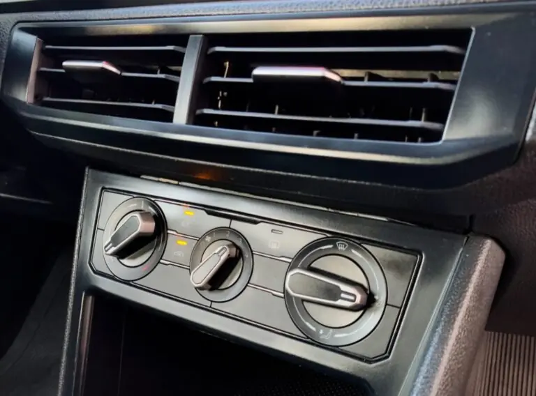 VW – VolksWagen Polo 1.0 Flex 12V 5p 2020 – Idroovecar VW - VolksWagen Polo 1.0 Flex 12V 5p 2020 - Idroovecar