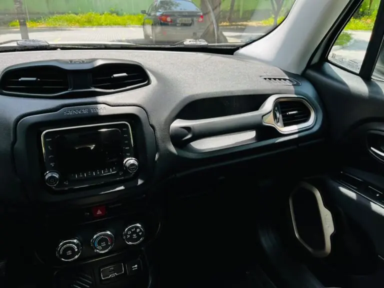 Jeep Renegade Sport 1.8 4×2 Flex 16V Mec. 2016 – Idroovecar Jeep Renegade Sport 1.8 4x2 Flex 16V Mec. 2016 - Idroovecar