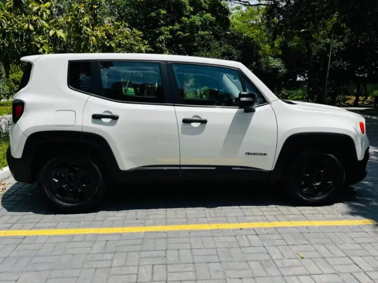 Jeep Renegade Sport 1.8 4×2 Flex 16V Mec. 2016 – Idroovecar Jeep Renegade Sport 1.8 4x2 Flex 16V Mec. 2016 - Idroovecar