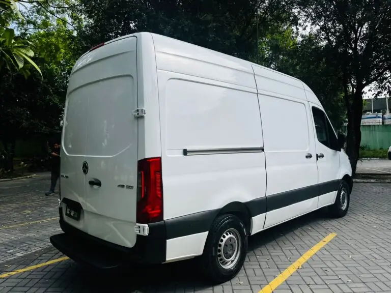 Mercedes-Benz Sprinter 416 Furgão E.L. T. A. 2.2 Dies. 2021 - Idroovecar