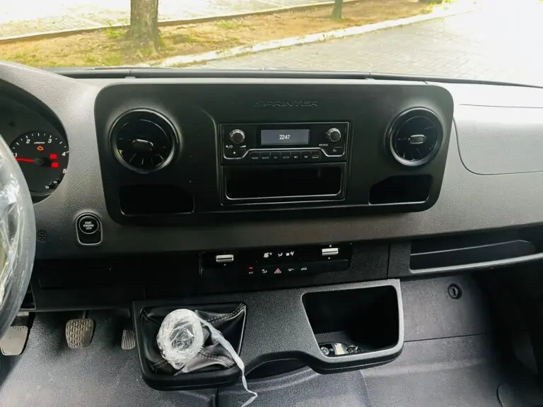 Mercedes-Benz Sprinter 416 Furgão E.L. T. A. 2.2 Dies. 2021 - Idroovecar